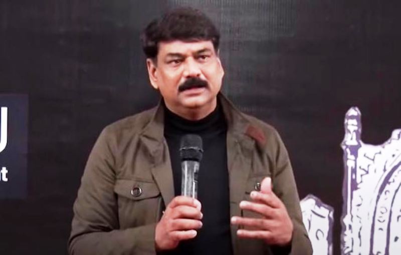 کمال خان: با کمال صحافی - مضامین ڈاٹ کام